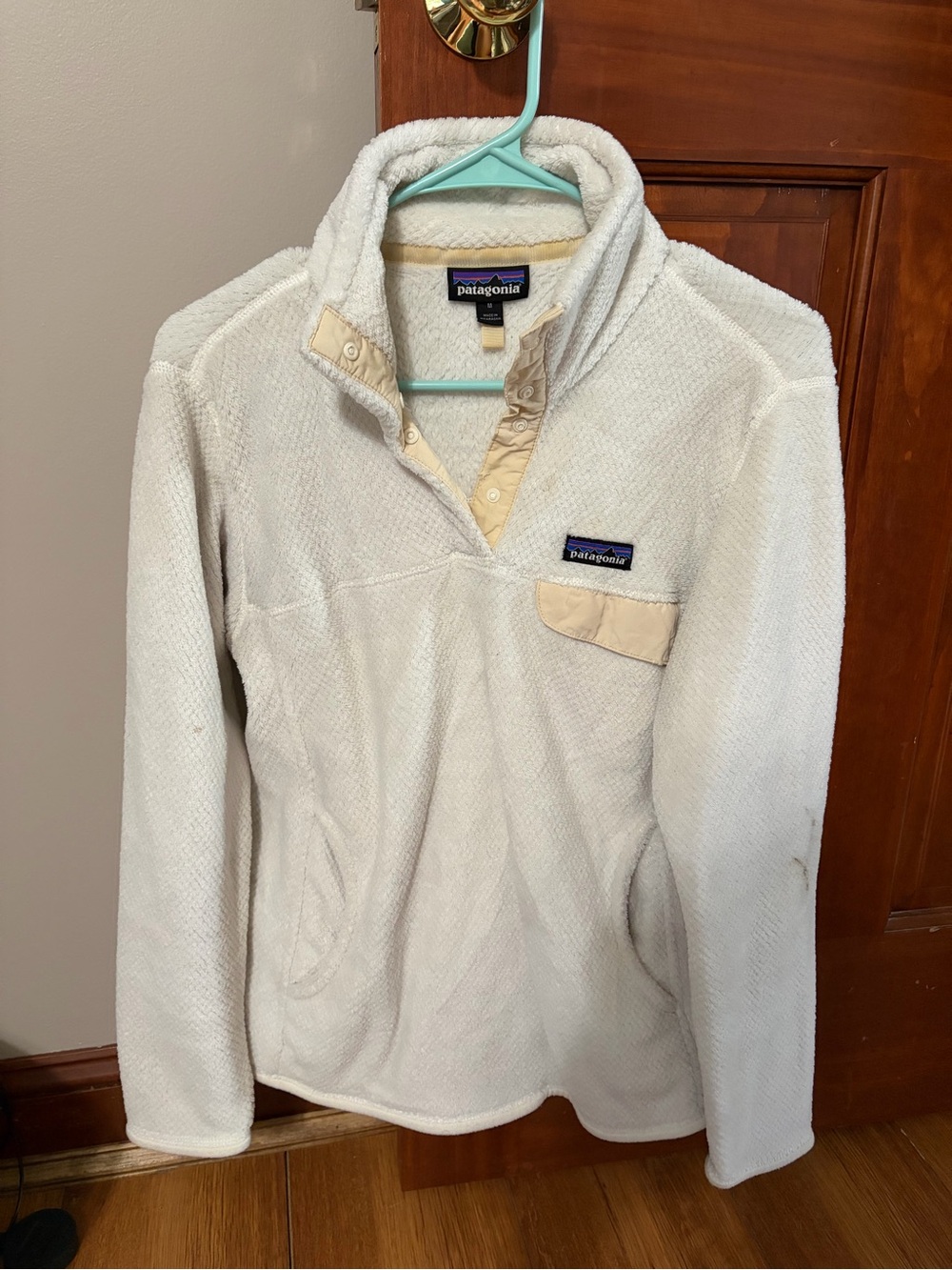 Women’s M Patagonia 1/4 button up pull over sweatshirt
